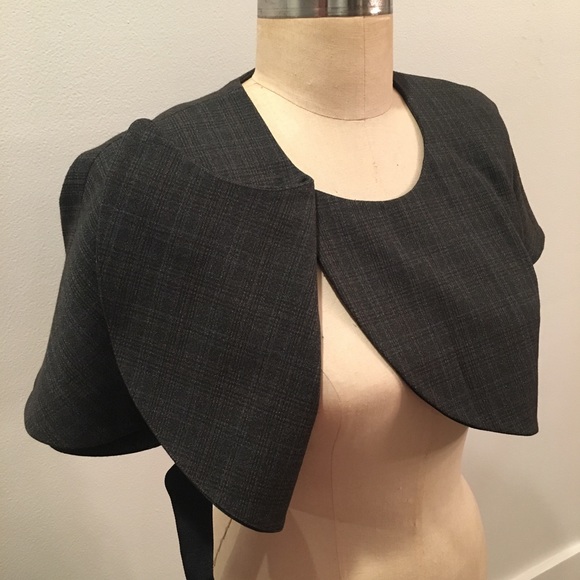 Mini Grey Cape - Picture 2 of 4